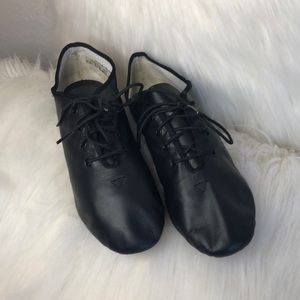 Black jazz dance shoes